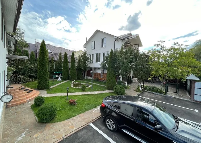 Apartments With Kitchen And Garden