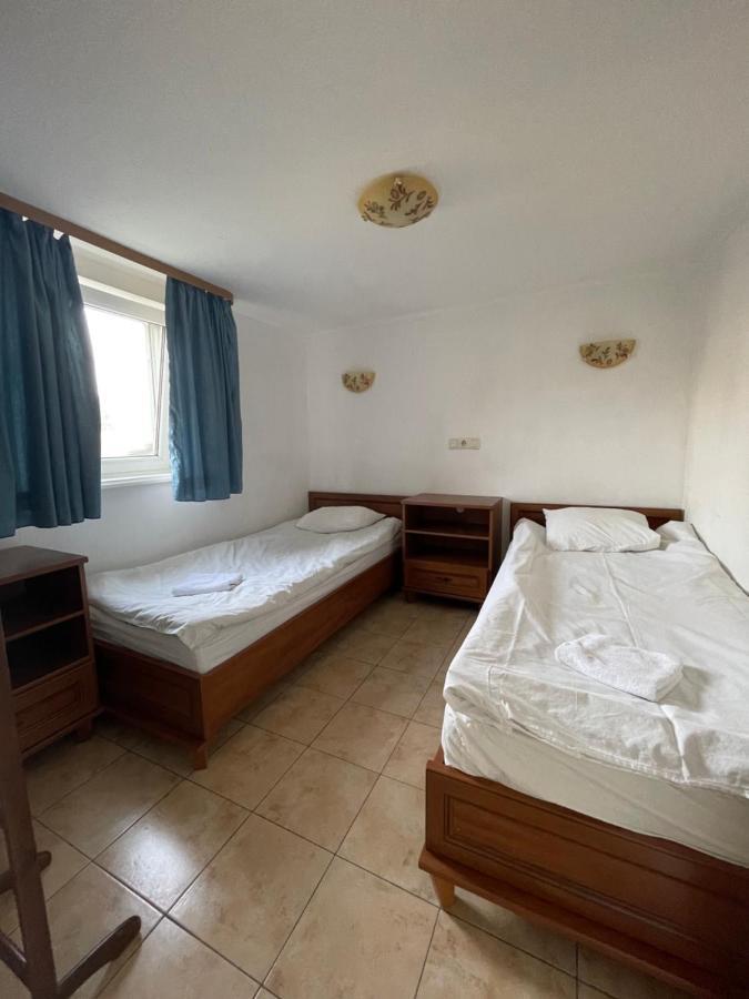 Apartment With Kitchen And Garden Kyiv