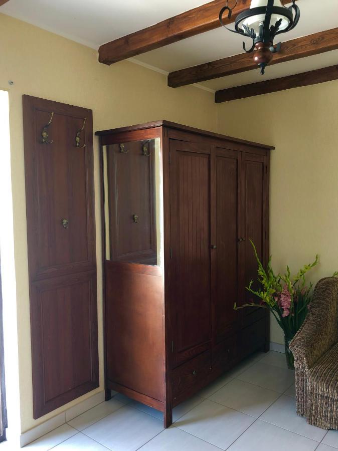 With Kitchen And Garden Apartment *